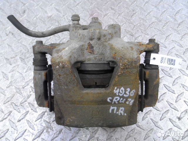 Суппорт передний правый Chevrolet Cruze J300