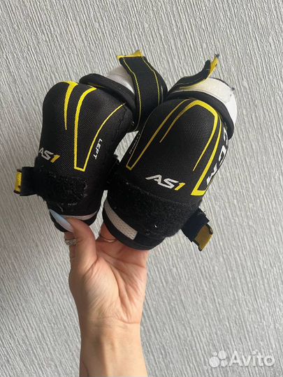 Налокотники хоккейные детские CCM