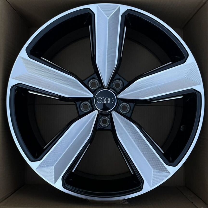 Литые диски Audi 8×R18 5×112