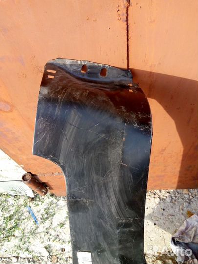 Крыло левое переднее Ford C-Max