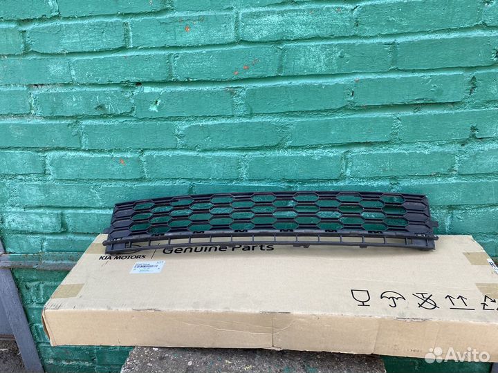 Rapid 1 решетка в бампер