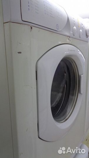 Стиральная машина Ariston