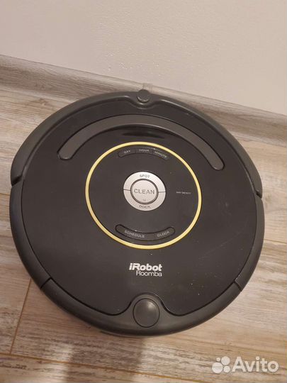 Два робота-пылесос irobot roomba
