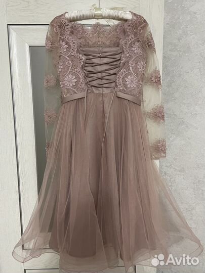 Вечернее платье