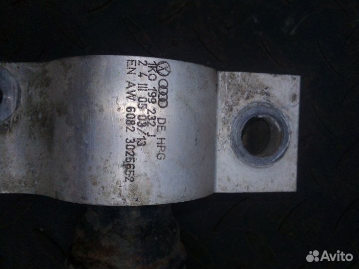 Рычаг подвески передний правый Volkswagen Golf