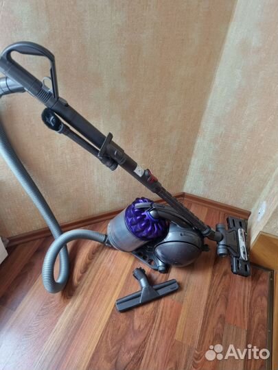 Пылесос Dyson DC 37