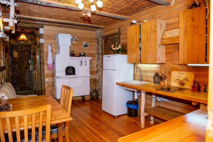 2-к. квартира, 40 м², 1/4 эт.