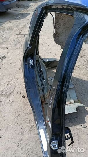 Renault Scenic 3 задняя правая четверть