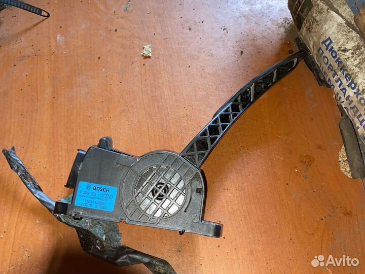 Педаль газа лада калина 12г