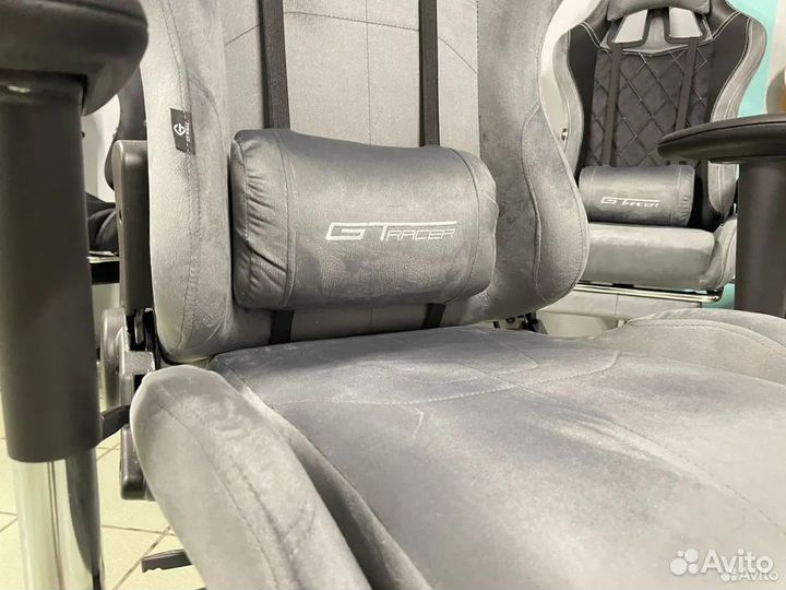 Игровое компьютерное кресло