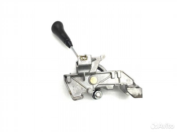 Ручка кпп Audi A6 C4 AAT / 2500CC / 115HP / 85KW