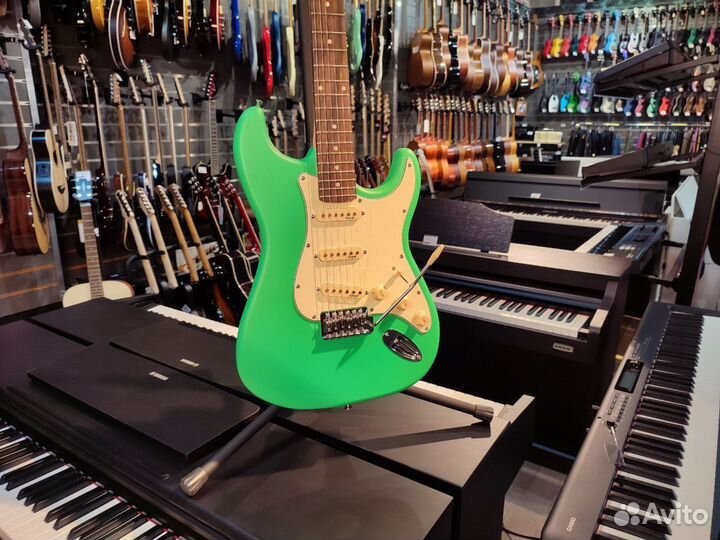 Электрогитара для новичка (новая, в ассортименте)