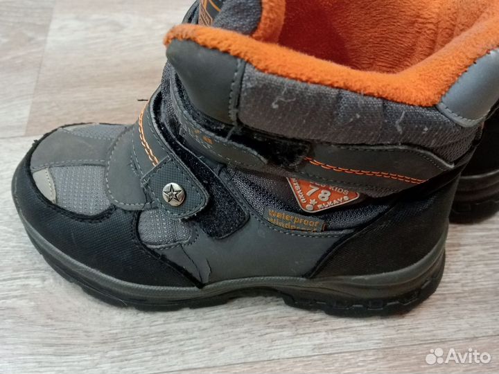 Ботинки зимние детские. 32 размер. Б/у