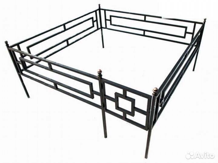 Оградки на кладбище