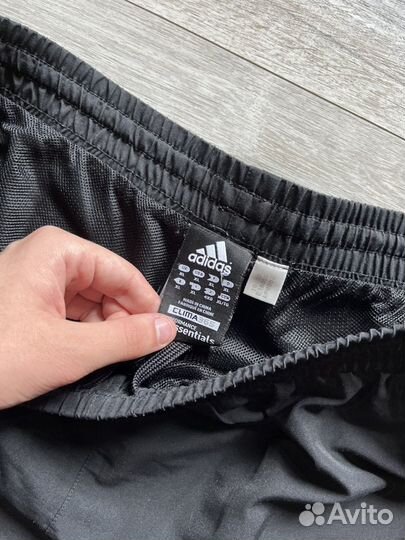 Шорты adidas essentials