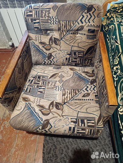 Комплект мягкой мебели бу (диван, кресло, стулья 6