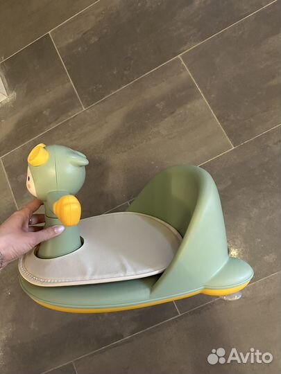 Сиденье в ванную на присосках