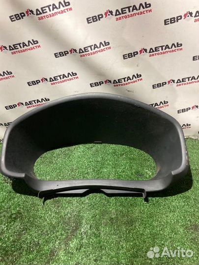 Накладка в салоне Renault Logan 2 седан 1.6