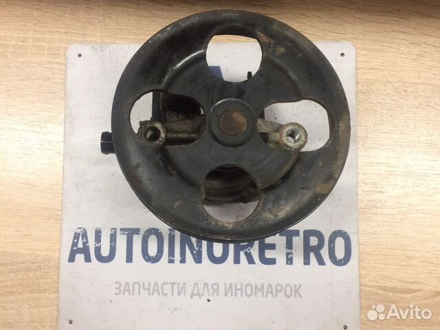 Насос гидроусилителя Mitsubishi MR272473