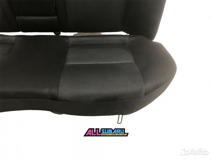 Сиденье заднее Subaru Impreza Wrx Sti GDB EJ207