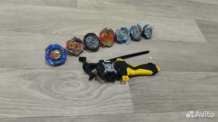 Бейблейды с двух сторнним пускателем