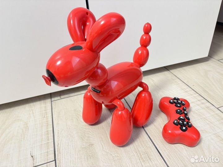 Робопес на пульте управления мобикаро