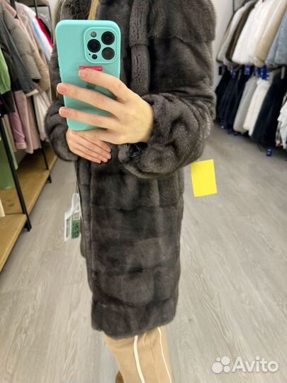 Абсолюно новая норковая шуба с капюшоном