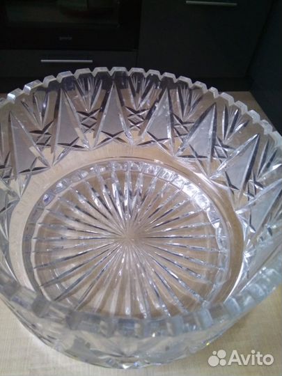 Хрустальная ваза