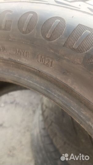 Goodyear UltraGrip Ice 2 235/55 R18