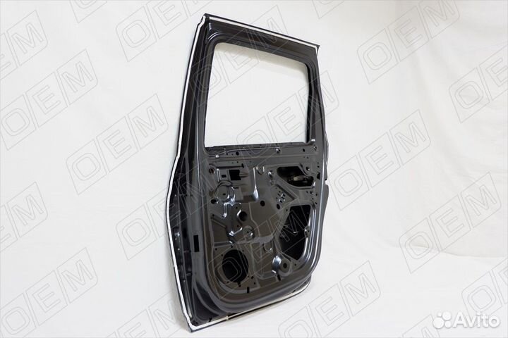 Дверь задняя правая Renault Duster (2010-2015) OEM