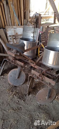 Картофелесажалка для минитрактора бункерная