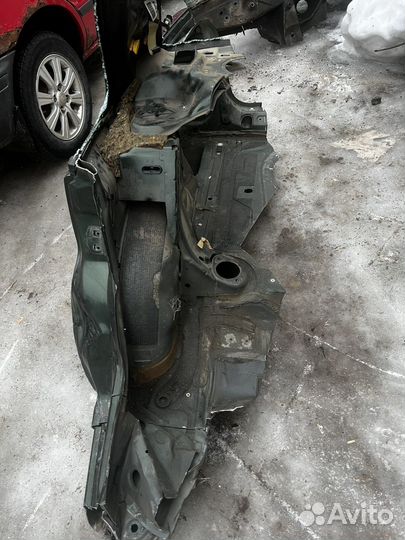 Крыло правое заднее volvo s70