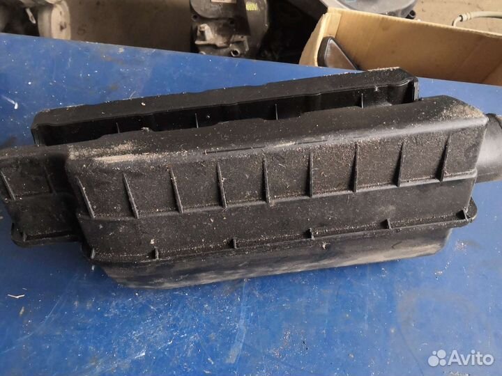 Корпус воздушного фильтра пежо 406