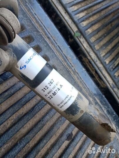 Jetta 6 стойка амортизатор передний sachs