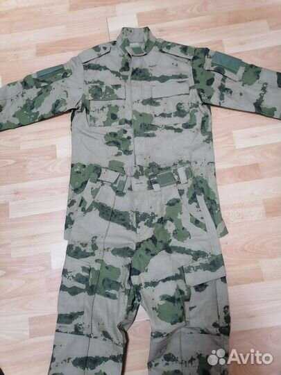 Продам военные вещи расцветки 