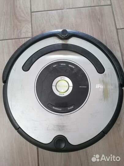 Робот пылесос iRobot Roomba 561