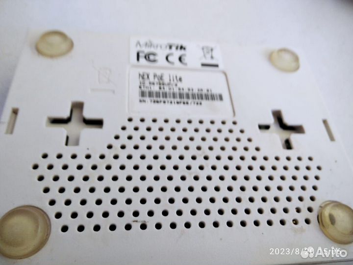 Роутер mikrotik RB750UPr2