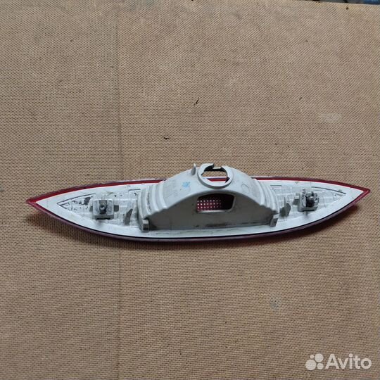 Фонарь стоп сигнала Nissan Note E11 Оригинал