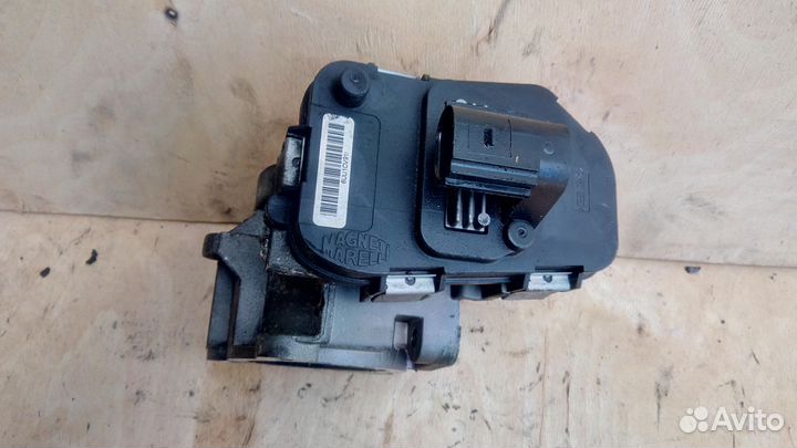 Заслонка дроссельная Z19DT на Опель Астра Н