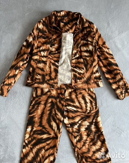 Костюм Escada оригинал (S-M)