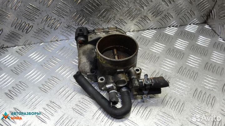 Заслонка дроссельная Audi A8 D2/4D рест. 2001