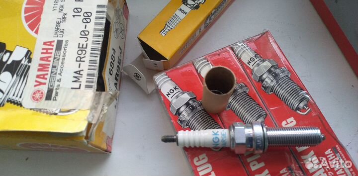 Оригинальная свеча зажигания lmar9EJ Yamaha R1