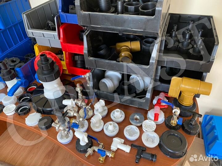 Запчасти на Еврокубы Бочки Канистры Завод Gplast