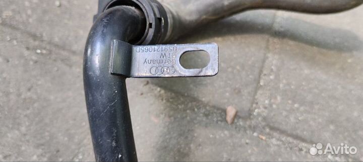 Трубка системы охлаждения Audi A6 C5 2.5TDI 2002
