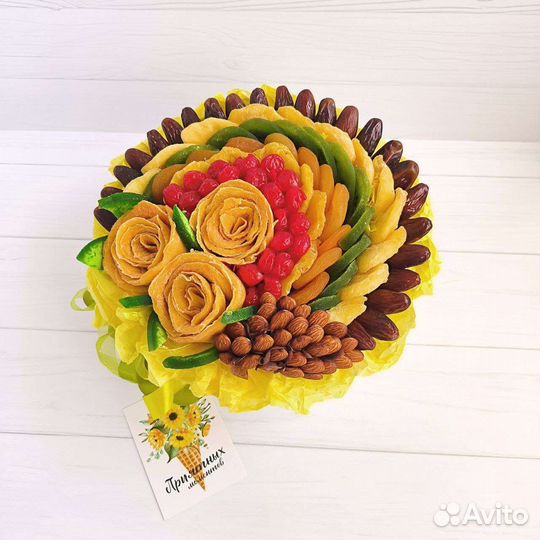 Коробочка с сухофруктами/съедобный букет