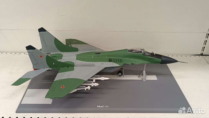 Модель самолета миг - 29