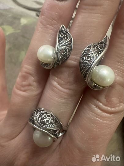 Серебряный комплект с жемчугом