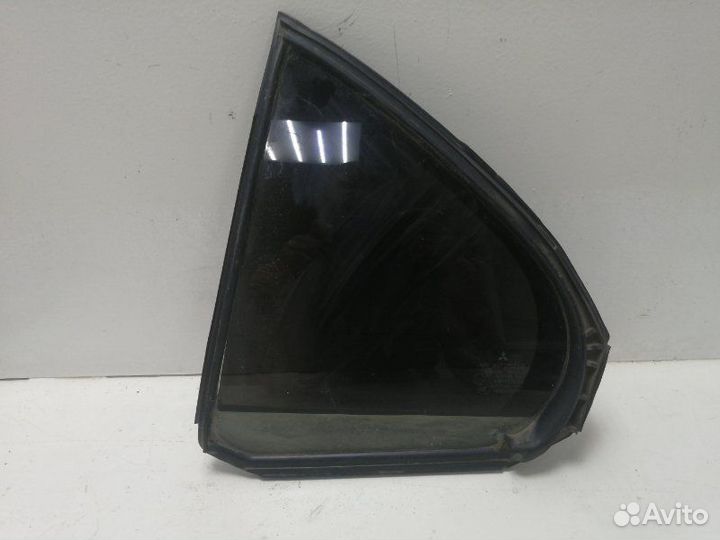 Стекло двери (форточка) заднее левое Mitsubishi