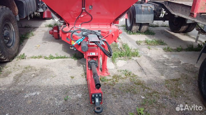 Разбрасыватель удобрений Unia RCW-5500, 2022