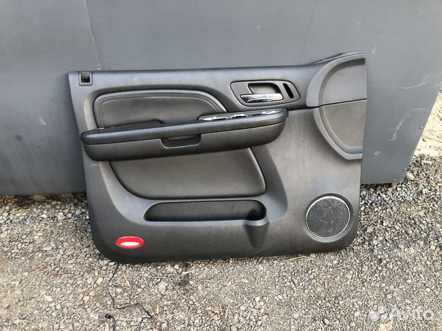 Обшивка передней левой двери Escalade III 06-14